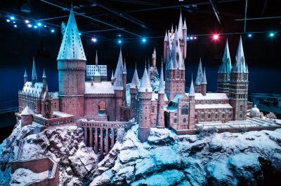 Hogwarts-castle-model-in-the-snow-28529.jpg