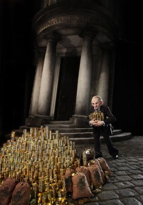 A-goblin-prepares-for-the-launch-of-the-original-Gringotts-Wizarding-Bank-at-Warner-Bros_-Studio-Tour-London---007.JPG