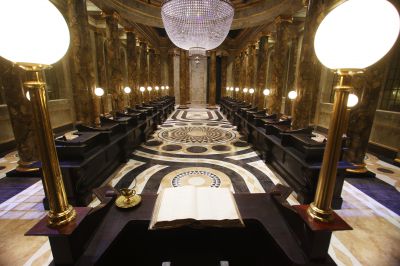 First sneak peek of the original Gringotts Wizarding Bank, the biggest expansion to date at Warner Bros. Studio Tour London – The Making of Harry Potter, open 6th April
