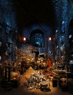 First sneak peek of the original Gringotts Wizarding Bank, the biggest expansion to date at Warner Bros. Studio Tour London – The Making of Harry Potter, open 6th April
