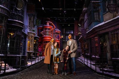 hogwarts-in-the-snow-wb-studio-tour-london-03.JPG