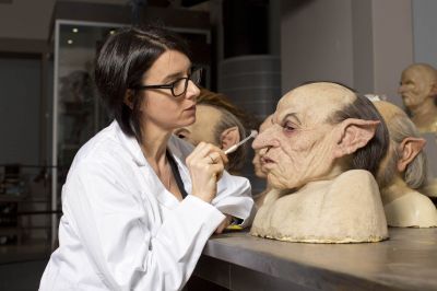 Sarita-Allison-the-Creature-Effects-Artist-at-Warner-Bros-Studio-Tour-London6.jpg