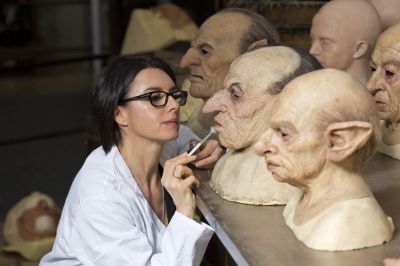 Sarita-Allison-the-Creature-Effects-Artist-at-Warner-Bros-Studio-Tour-London9.jpg