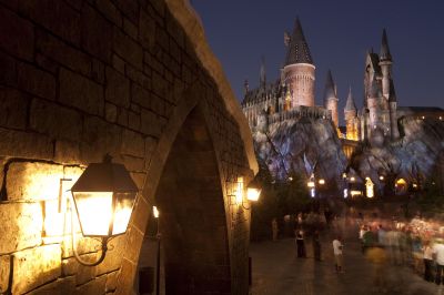 Hogwarts-castle_night.jpg