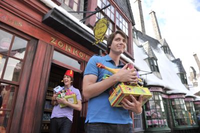 Oliver and James Phelps (L to R) – who portray the mischievous Weasley brothers, George and Fred respectively, in the Harry Potter films – stopped to greet fans and take photos with eager guests in Hogsmeade at The Wizarding World of Harry Potter while visiting Universal Orlando Resort on Thursday, June 9, 2011. The Wizarding World of Harry Potter, which celebrated its grand opening nearly one year ago, is the most spectacular-themed environment ever created.

 

HARRY POTTER, characters, names and related 
