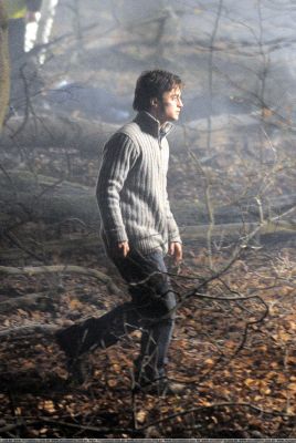 DANIEL-RADCLIFFE-SETS-DH.jpg