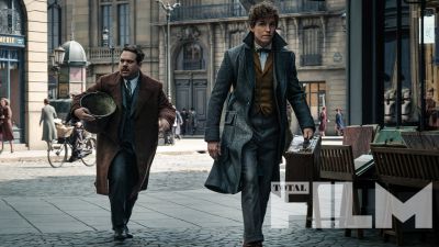 newt-scamander-jacob-kowalski-eddie-redmayne-dan-fogler-in-paris-fantastic-beasts-the-crimes-of-grindelwald.jpg